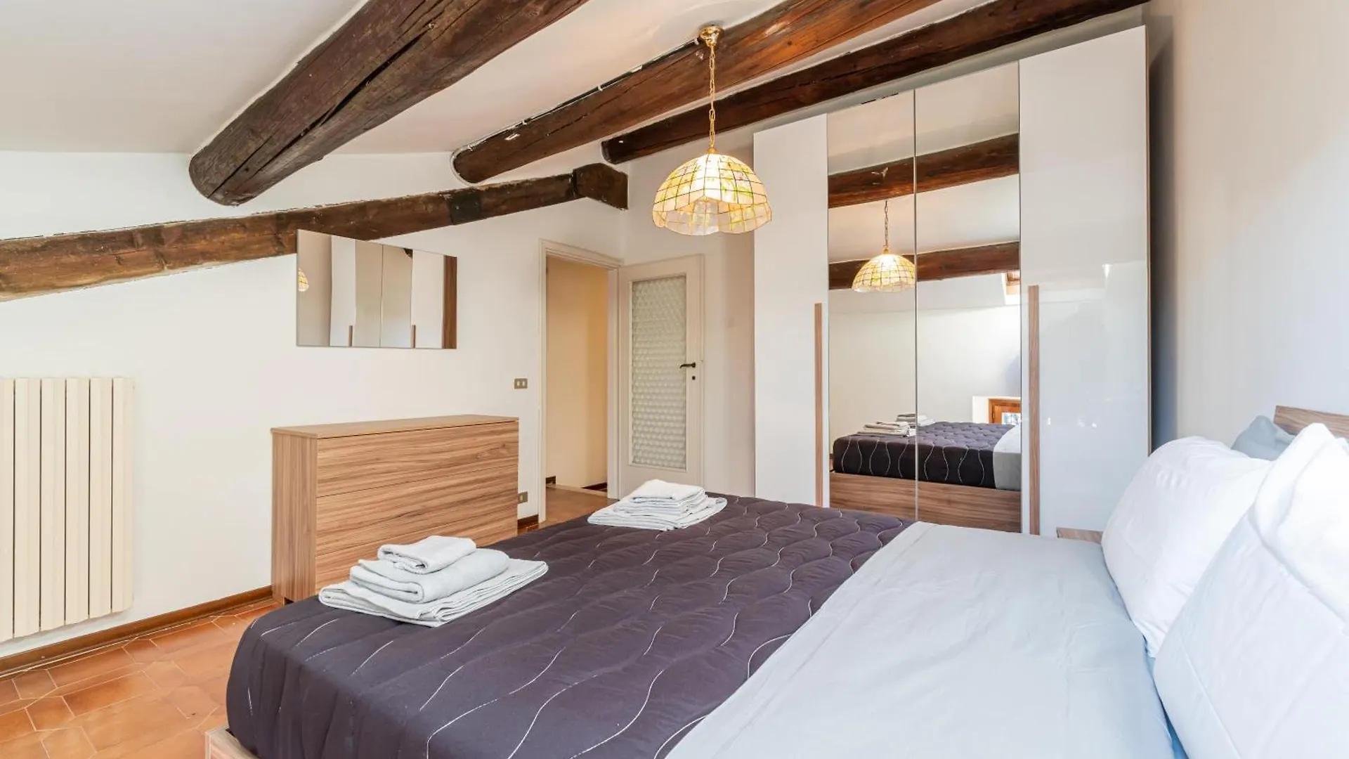 Apt Centrale Vista Lago Incredibile Posizione Apartment Desenzano del Garda